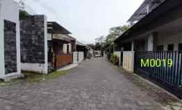 dijual rumah meteseh