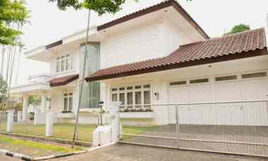 dijual rumah mewah full furnished