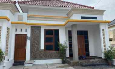 dijual rumah modern lokasi tengah kota klaten