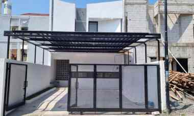 dijual rumah modern style industrial jakal