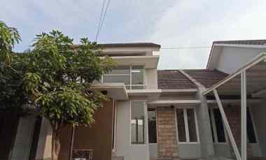 dijual rumah mountain boulevard