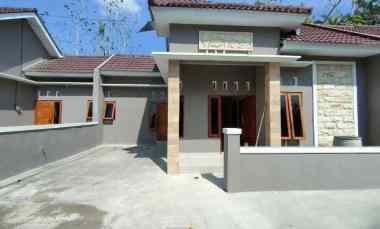 dijual rumah moyudan sleman yogyakarta