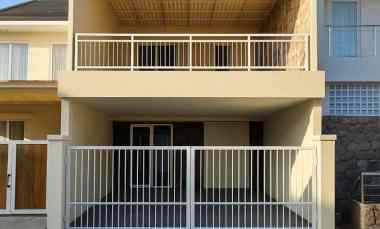 Rumah Mulyosari Full Renovasi Seperti Baru Carport 2 mobil Row 3 mobil Bal