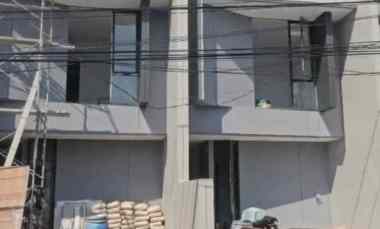 Rumah Gress Mulyosari Sutorejo Surabaya Row 3 Mobil Loss Berkualitas
