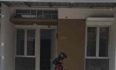 Dijual Rumah dekat Summarecon di Manhattan Mutiara Gading City Bekasi