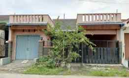 Rumah Pinggir Jalan dalam Perumahaan Mutiara Gading 3 Kebalen Bekasi