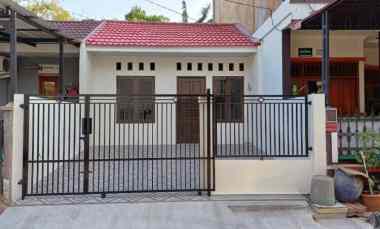 dijual rumah mutiara gading timur