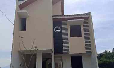 dijual rumah nayanika hill