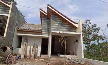 dijual rumah nayanika hill jedong