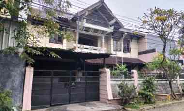 Rumah Strategis Nol Jalan Ngagel Tama dekat Manyar, Kertajaya, Pucang