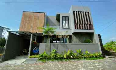 Villa Modern Minimalis Fully Furnish View Sawah dan Gunung Merapi