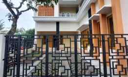 Rumah 2 Lantai Minimalis Modern di Ngaglik Sleman dekat Uii