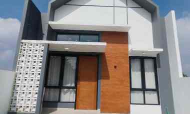 dijual rumah ngamprah