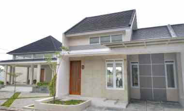 Jual Rumah Minimalis Siap Huni Type 70/102 dekat Kampus Uii Jogja