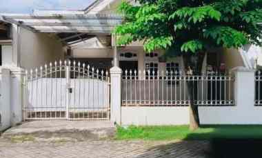 Rumah Hitung Tanah Row 3,5 Mobil Nirwana Eksekutif Blok Favorite