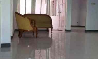 Rumah Nirwana Eksekutif Row Jalan Sangat Lebar Siap Huni