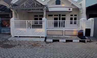 dijual rumah nirwana eksekutif
