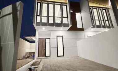 Rumah Baru Nirwana Eksekutif Surabaya Timur Minimalis SHM 1,6M Nego