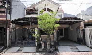 Rumah 2 Lantai, Lingkungan Nyaman dan Siap Huni di Nirwana Executive