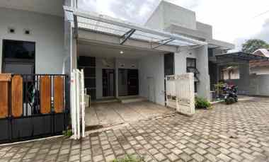 dijual rumah nroseng geneng prambanan