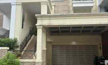 Jual Rumah Classic Elegan dan Siap Huni di Opulence Residence D3,Jakut