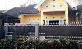 Rumah Second Graha Gardenia dekat Bandara Abd Saleh Pakis Malang
