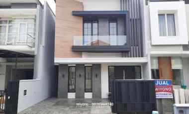 dijual rumah pakuwon city