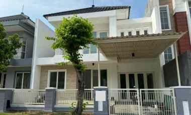 dijual rumah pakuwon city