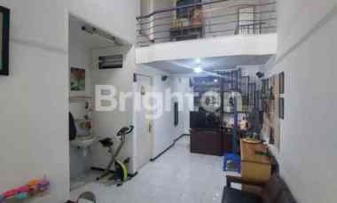 Rumah Full Furnished Pakuwon City Terdepan dekat Mall Park Shanghai