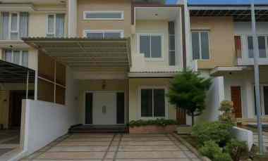 Rumah Pakuwon City Imperial Beach New Gress Minimalis Strategis