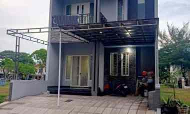 Rumah Minimalis Bangunan 2 Lantai Cluster Sorento Pakuwon City