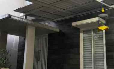 dijual rumah pakuwon city
