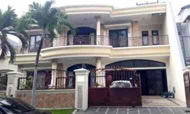 dijual rumah pakuwon city