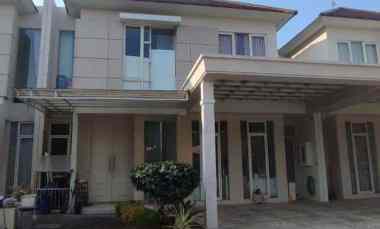 dijual rumah pakuwon city grand island