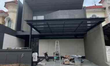 dijual rumah pakuwon city laguna