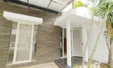 dijual rumah pakuwon city san diego