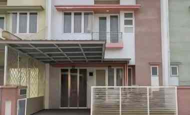 Rumah Dijual di Pakuwon city San Diego