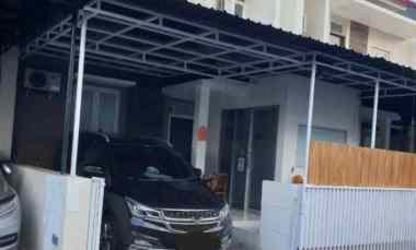 dijual rumah pakuwon city villa westwood