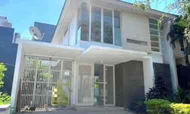 Dijual Rumah Pakuwon Indah Granada Surabaya Semi Furniture dekat Graha