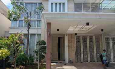 Rumah Minimalis Pakuwon Indah Cluster Elite dan Private dekat PTC Mall