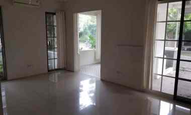 Rumah Nyaman Pakuwon Indah Siap Huni Lokasi Terdepan Surabaya