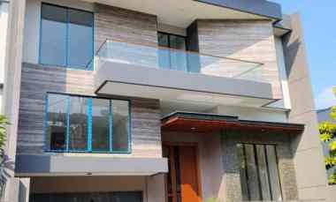 dijual rumah pakuwon indah