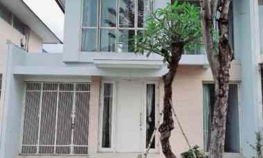 Rumah Dijual di Pakuwon Indah Cluster The Mansion