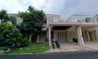 dijual rumah pakuwon indah la riz wood surabaya