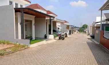 Dijual Rumah 1 Lantai Klasik di Tangsel 200m ke Jln Benda Rayaa