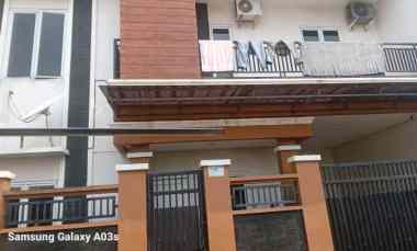 Rumah Pamulang Tangerang Selatan 2 Lantai Cakep dekat ke Unpam