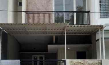 Rumah Pantai Mentari Kenjeran Pakuwon City Surabaya Row Jalan 3 mobil