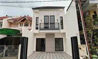 dijual rumah pantai mentari