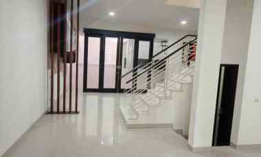 Rumah Dijual di Pantai Mentari