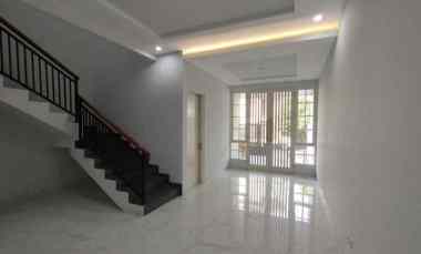 Rumah 2 Lantai Pantai Mentari Cluster Pasific Regency dekat Pakuwon Ci